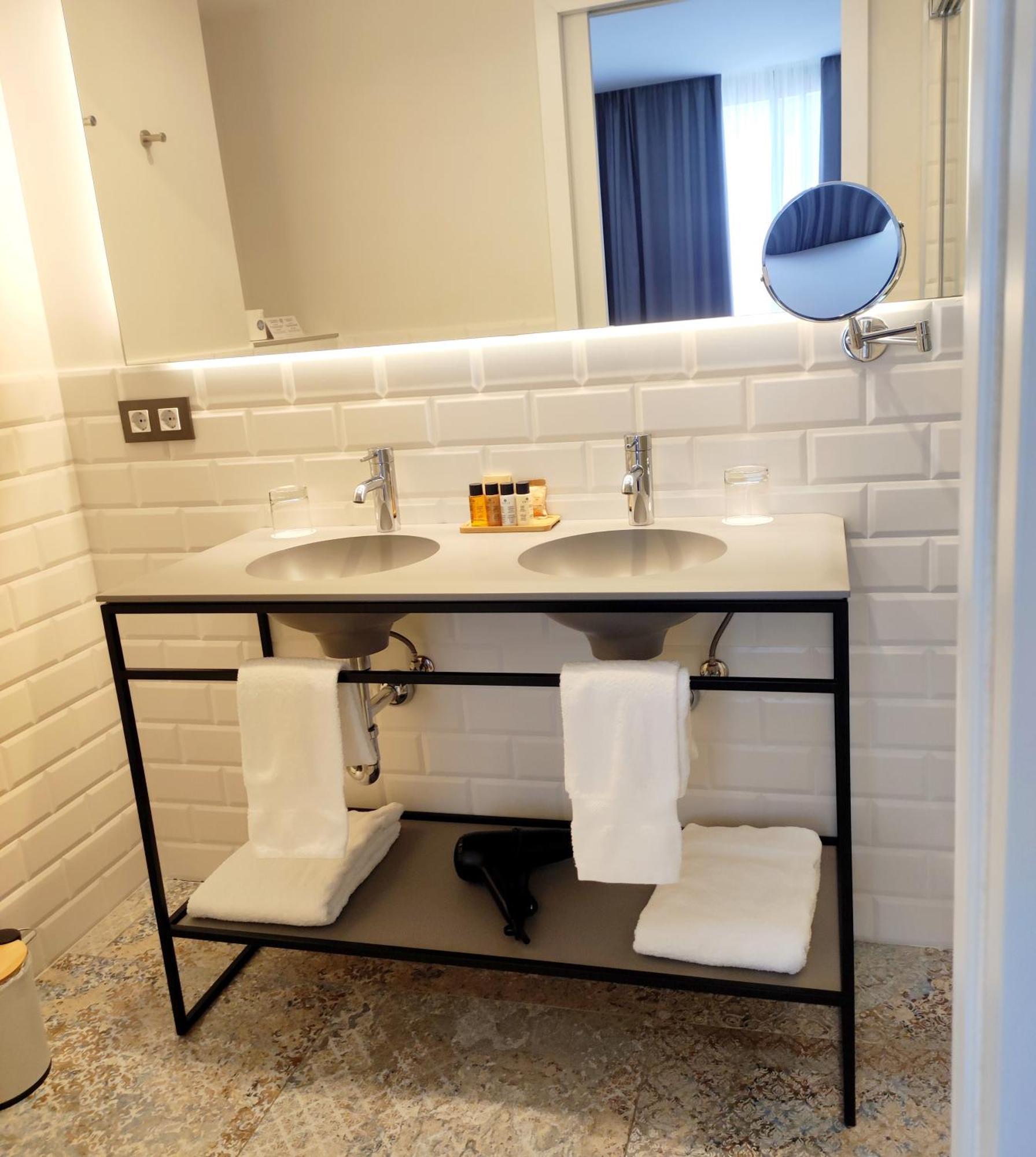 L' Escala Taverna De La Sal Boutique Hotel מראה חיצוני תמונה
