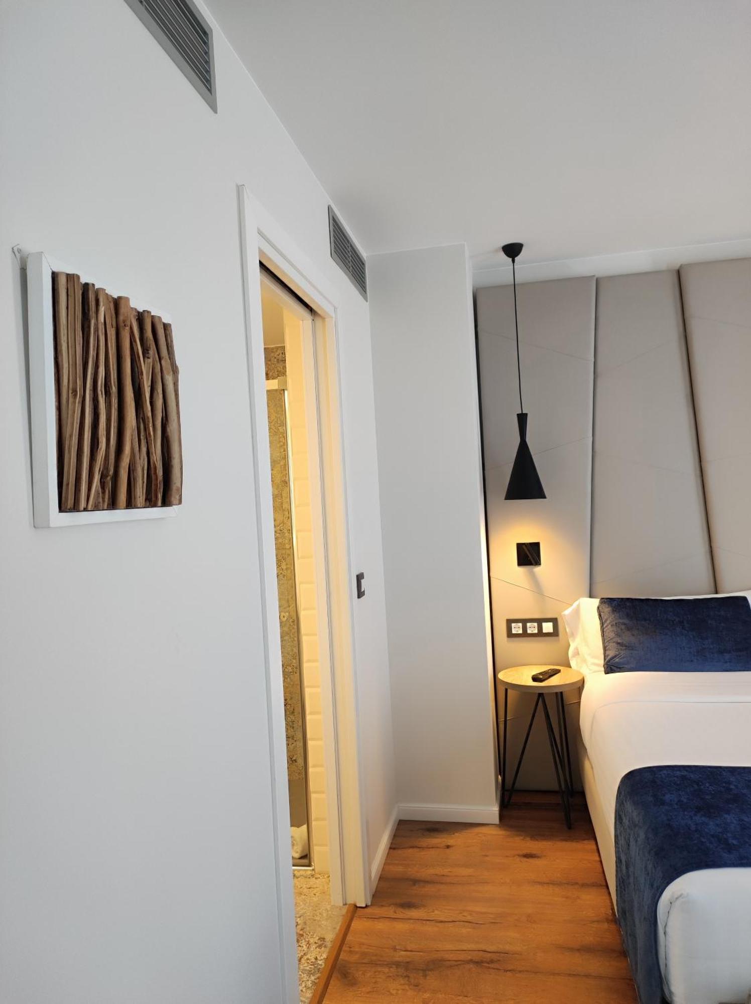 L' Escala Taverna De La Sal Boutique Hotel מראה חיצוני תמונה